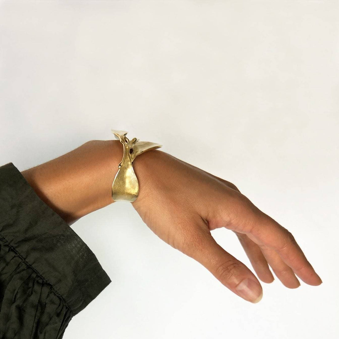 Leaves Cuff Bracelet - Yellow Bronze