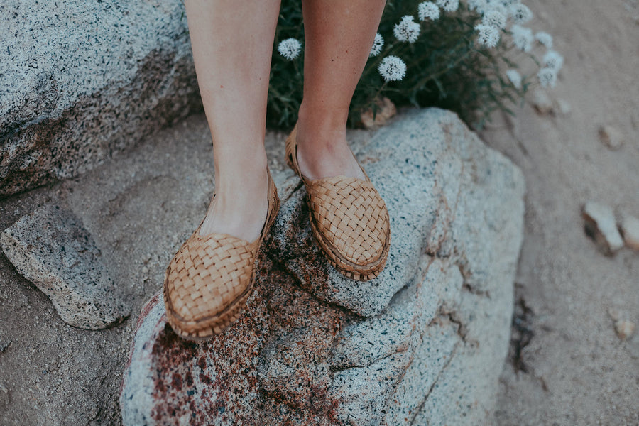 Women's Woven Flat in Honey + No Stripes