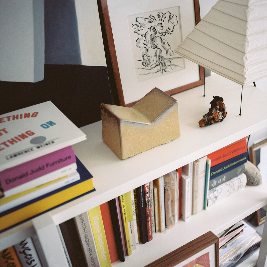 Apartamento Ceramic Book Holder