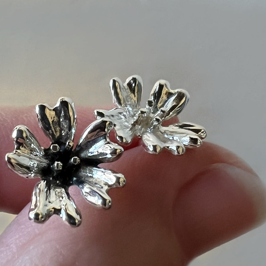 Bella Flora Earrings - Silver – FIELD + SUPPLY