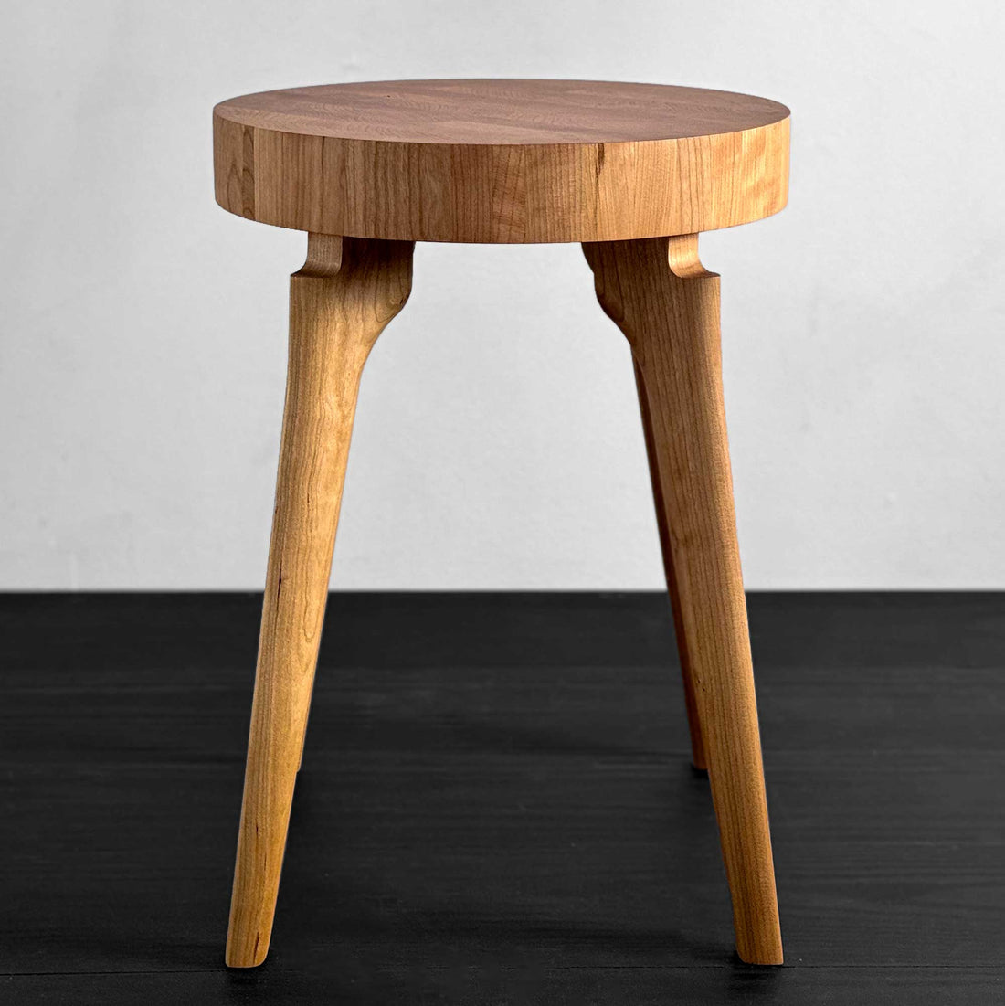 Side Table with End Grain Round Top