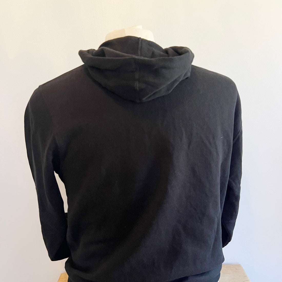 Hooded Sweatshirt - Black / Black