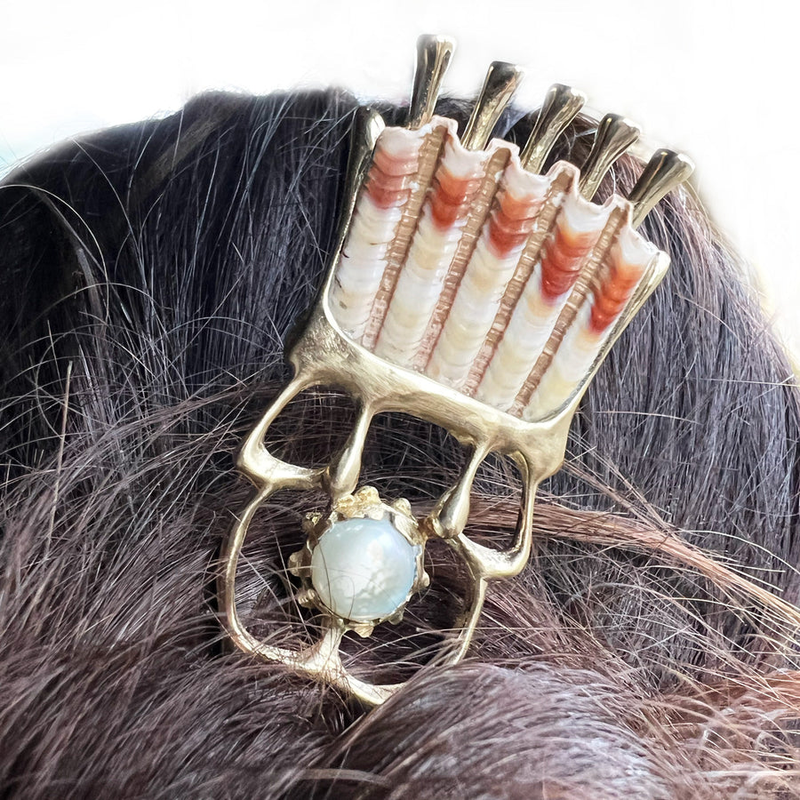 Conchiolin Crown Hair Ornament - Yellow Bronze