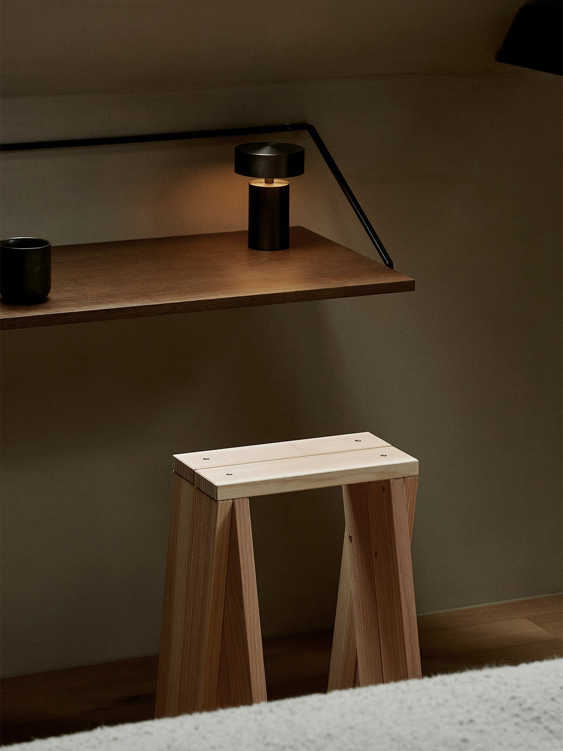 Audo Column Portable Lamp