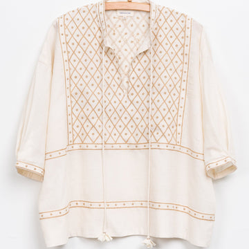 Hema Top in Embroidery