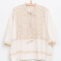 Hema Top in Embroidery