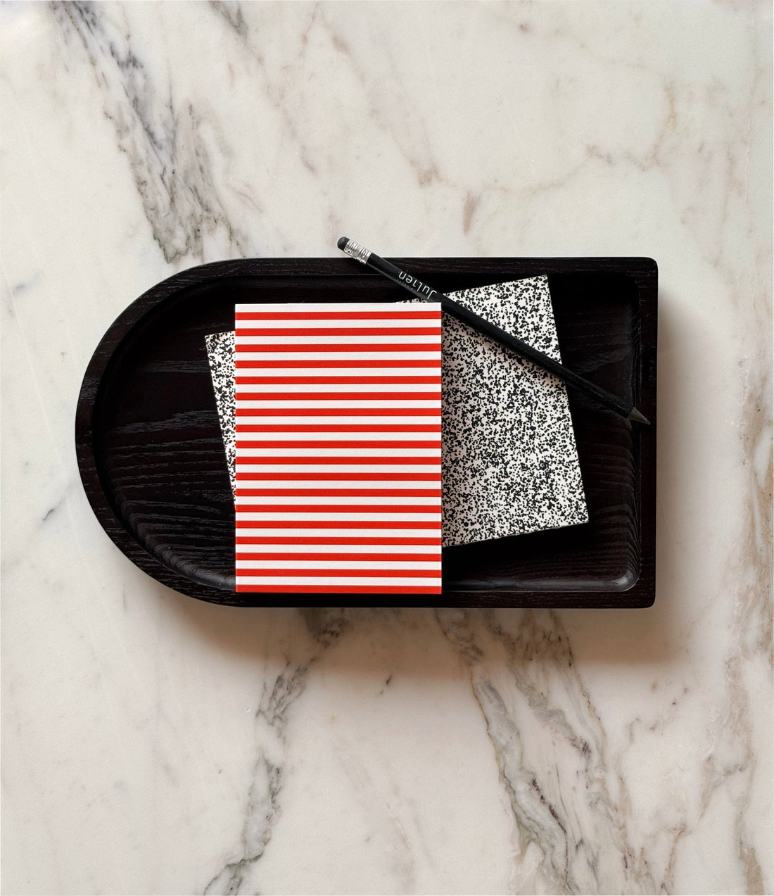 La Mére Black Ash Tray: Medium