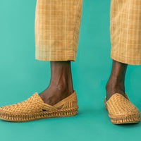 Men's Woven Shoe in Honey + No Stripes