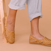 Women's Woven Flat in Honey + No Stripes