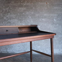 Hugo Desk