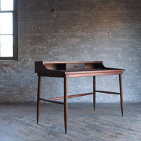 Hugo Desk