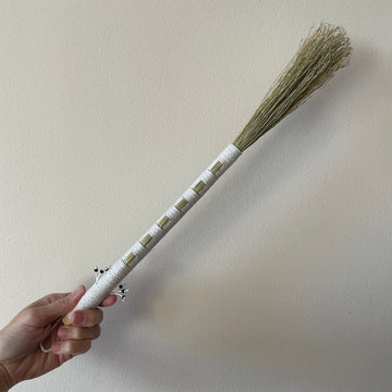 Cobweb Broom - White