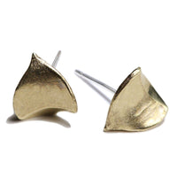 Tiny Leaf Earrings - Yellow Bronze