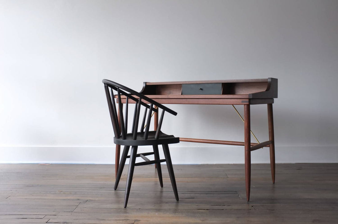 Hugo Desk