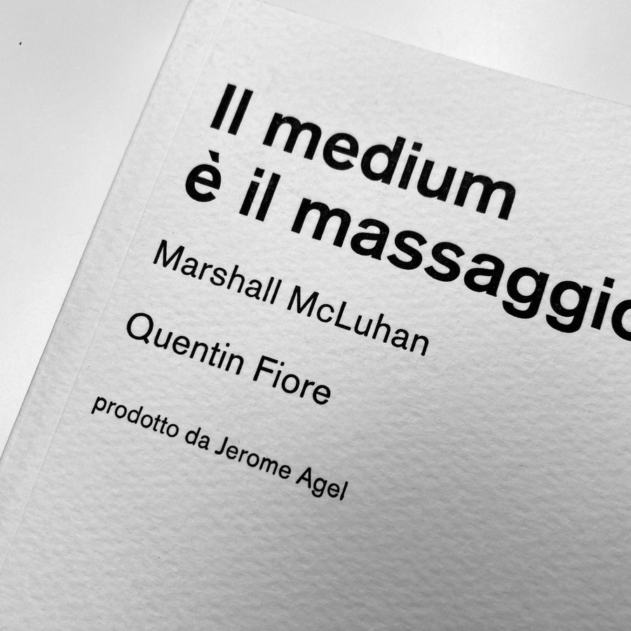 Il medium e il massagio Book